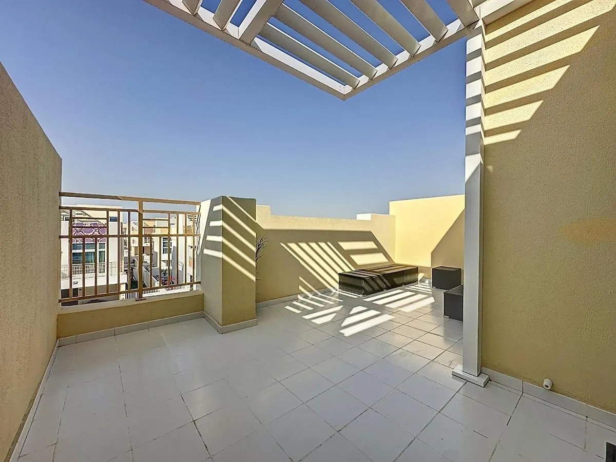 3 Bed - Aquilegia, Damac 2 Apartment Dubai 0*,